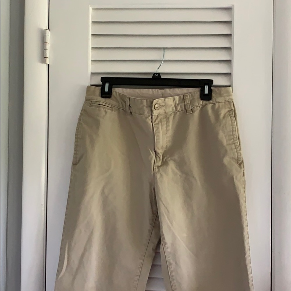 Gap 18 Husky Kahakis